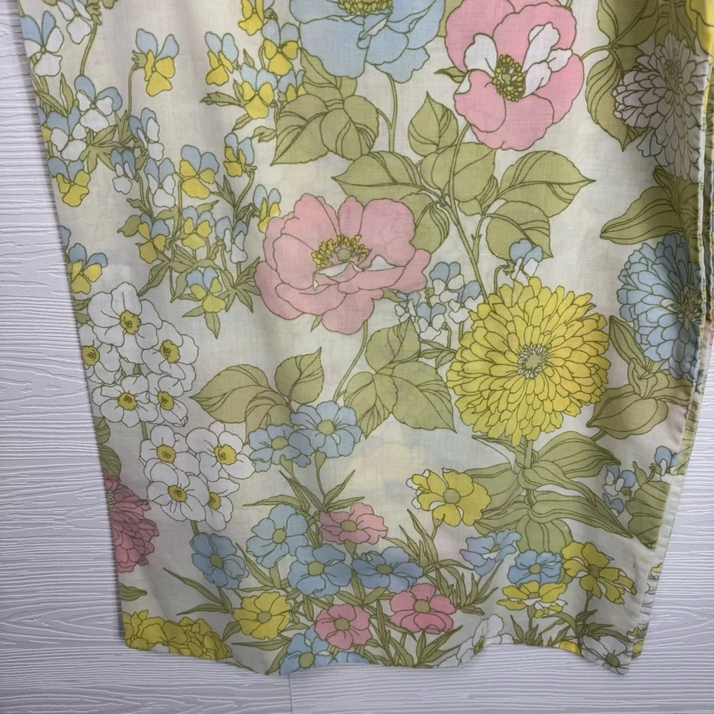 Vintage Cannon 1960s Floral Print‎ Regular Pillow Cases Set of 2